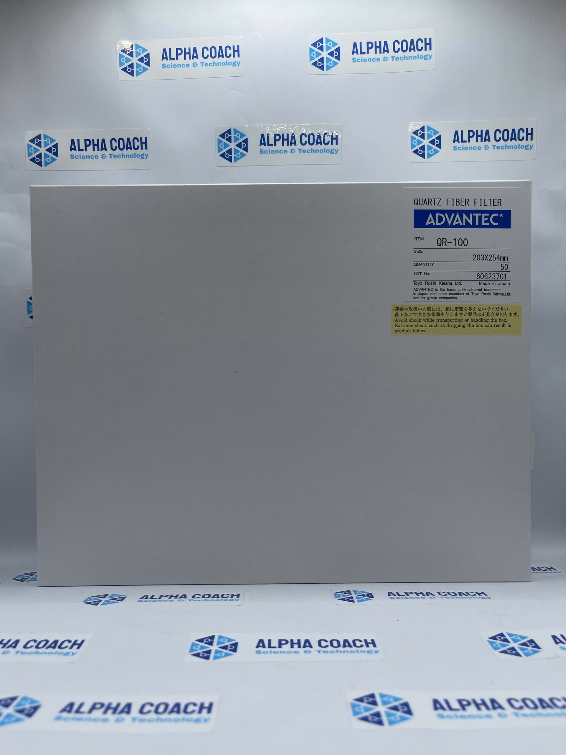 Màng lọc silica (thạch anh) kích thước 254x203mm, 50 tờ/ hộp, mã 36703204, hãng Advantec, Nhật Bản