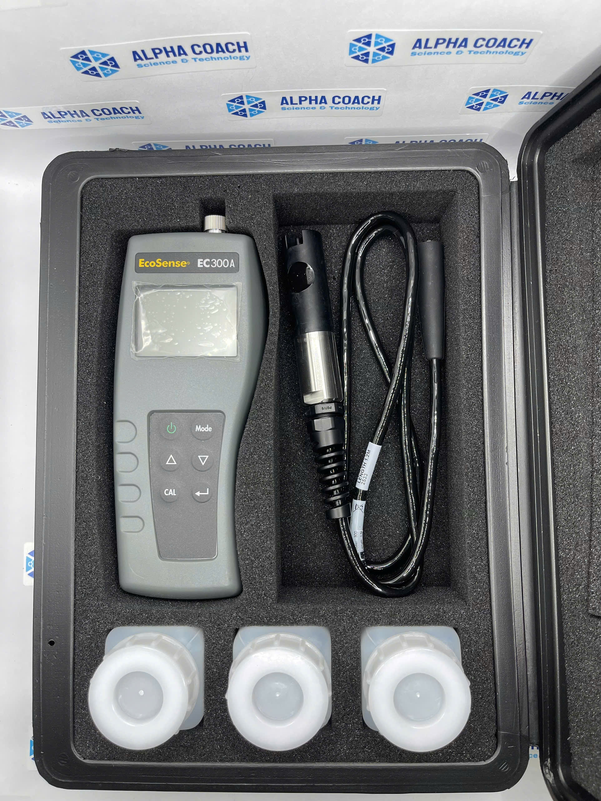 Bộ thiết bị đo EC/nhiệt độ cầm tay EcoSense EC300A (EC300ACC-01), mã 606068, Hãng YSI, Mỹ