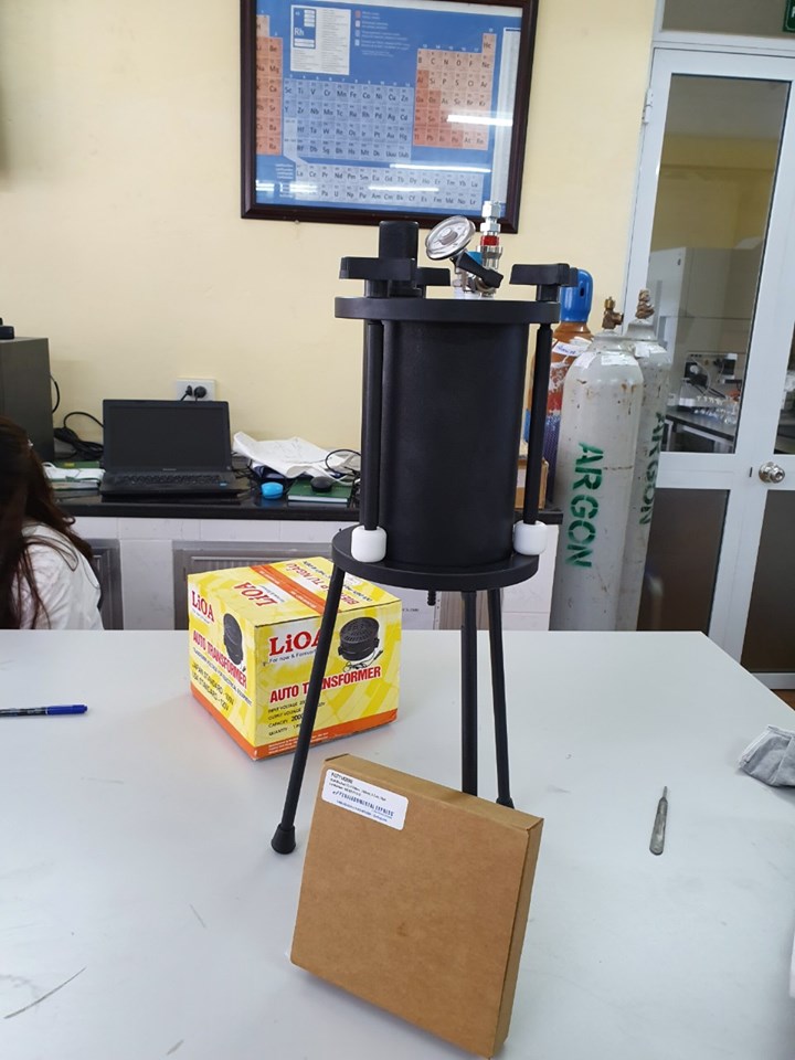 Thiết bị lọc áp suất 2.2 lít theo EPA1311 MaxFil Environmental Express, Mỹ