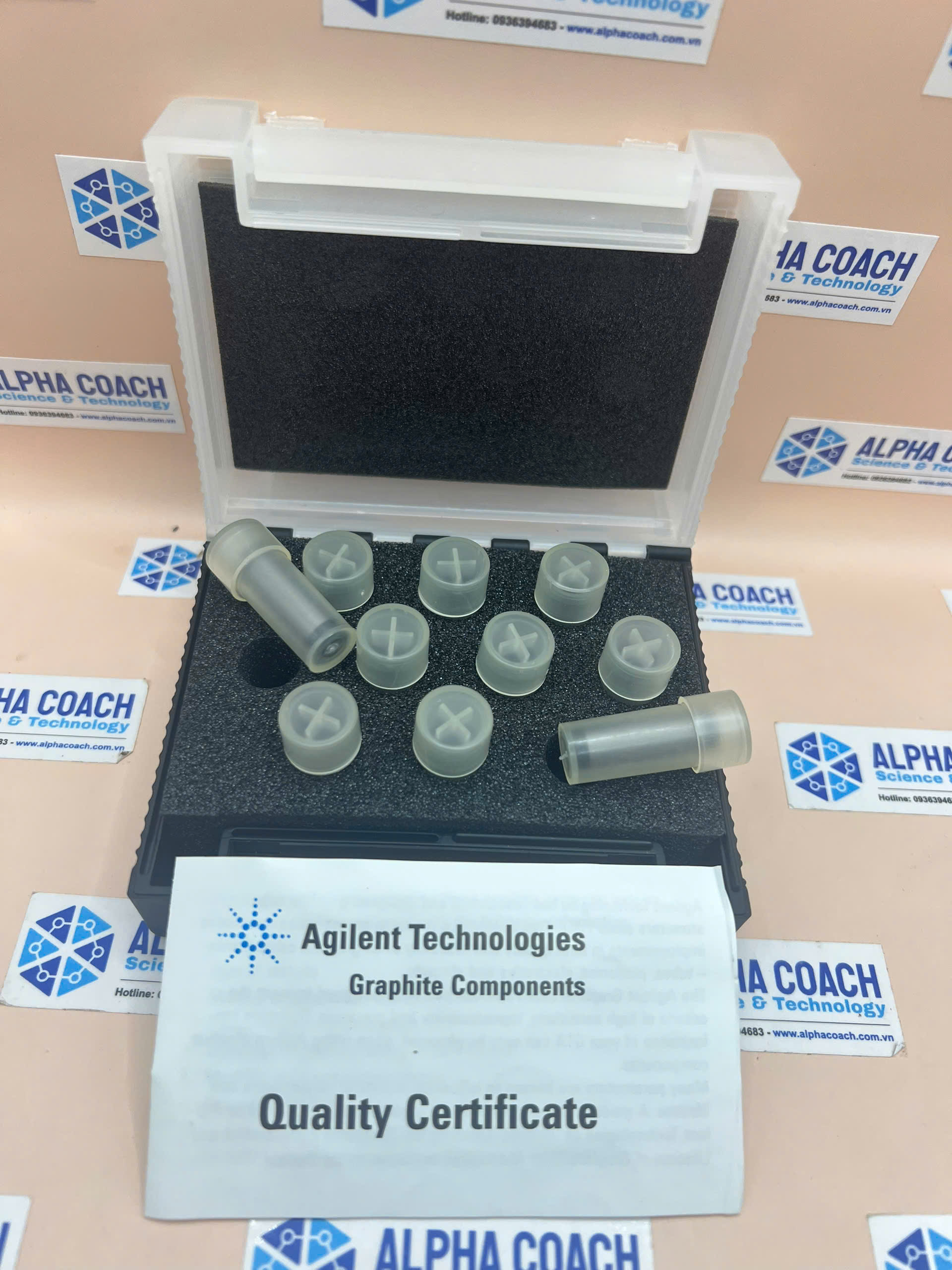 Ống Graphite tube (Partitioned tubes, pyrolytically coated)10/pk, Hãng Agilent, Xuất xứ Đức