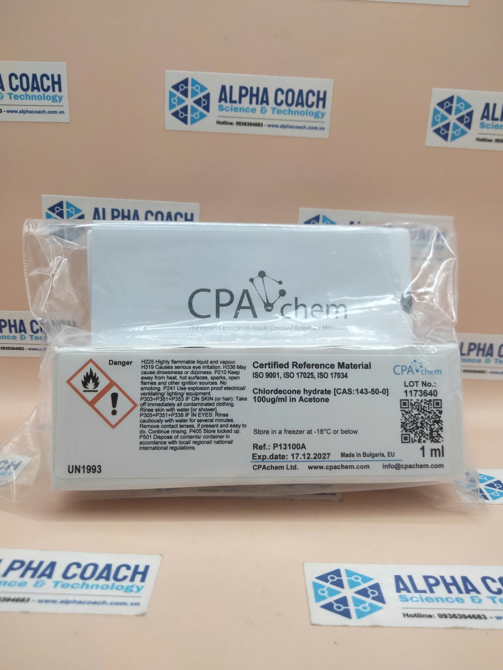Dung dịch chuẩn Chlordecone hydrate [CAS:143-50-0] 100ug/ml in Acetone, hãng CPAchem, Bungari