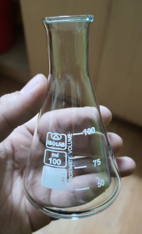 Bình tam giác miệng hẹp 100mL, Isolab - Đức
