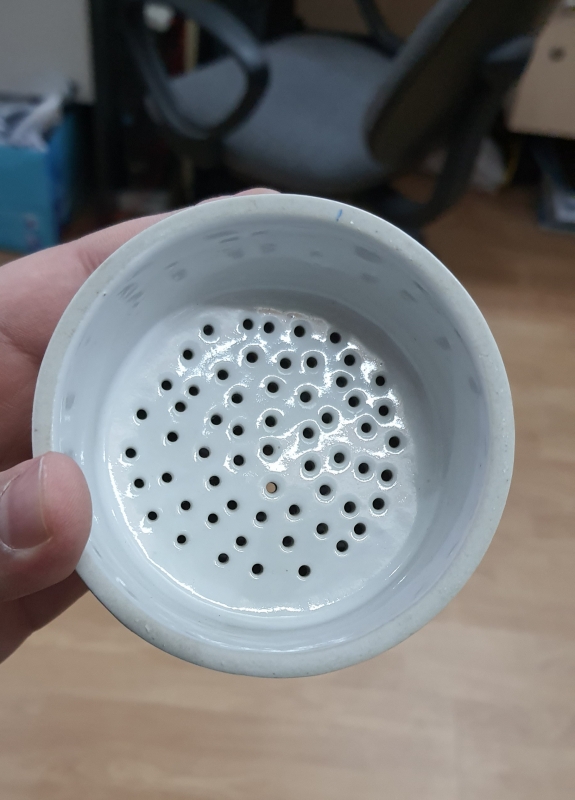 Phễu sứ 250mL, Trung Quốc