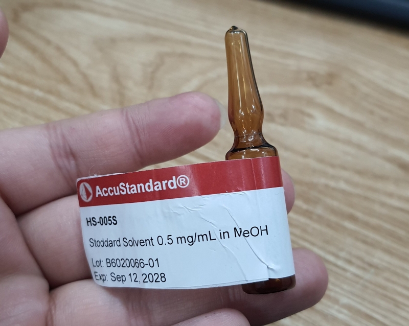 Dung dịch chuẩn Stoddard Solvent Standard, 0,5 mg/mL trong Methanol, AccuStandard