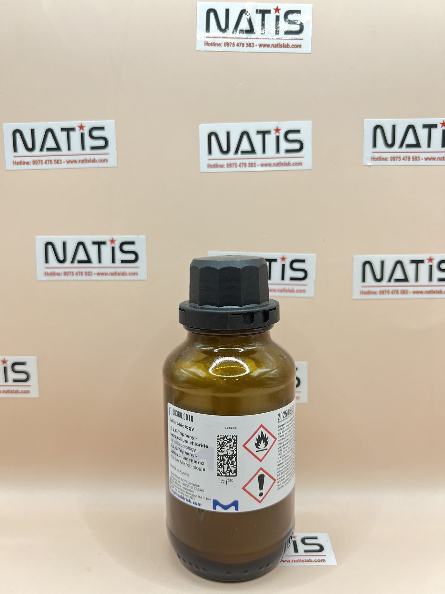 Hóa chất 2,3,5-Triphenyltetrazolium chloride, Merck