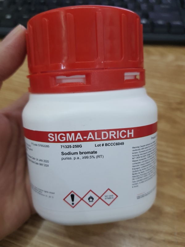 Sodium bromate, Sigma