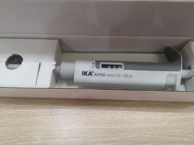 Micropipette 10-100uL, IKA - Đức