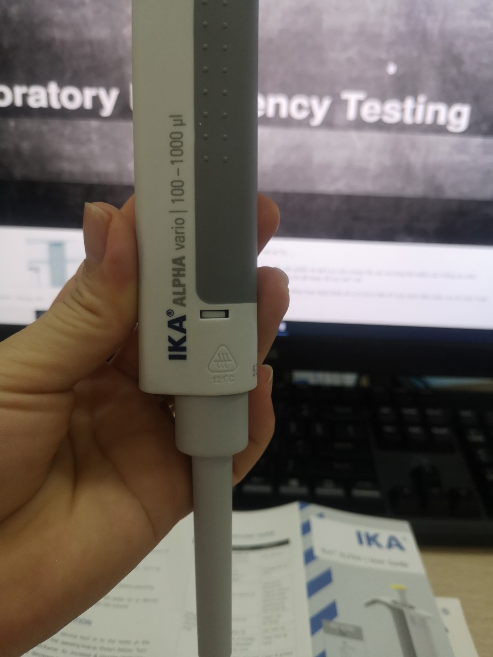 Micropipette 100-1000uL, IKA - Đức