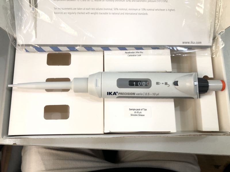 Micropipet 0,5-10 µl, IKA - Đức