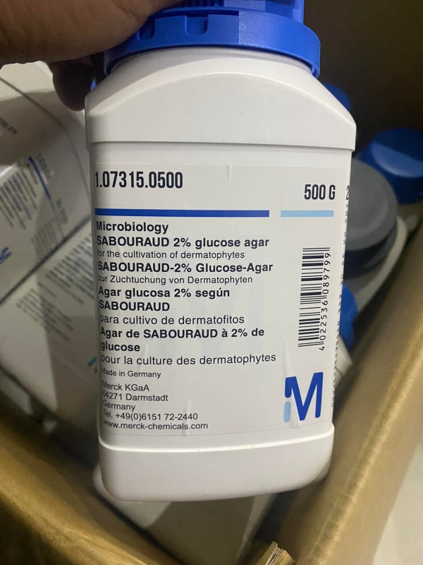 Sabouraud 2% dextrose agar, Merck