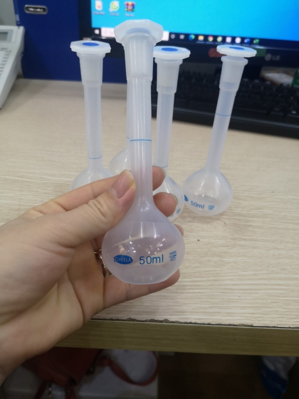 Bình định mức nhựa 50mL, TQ