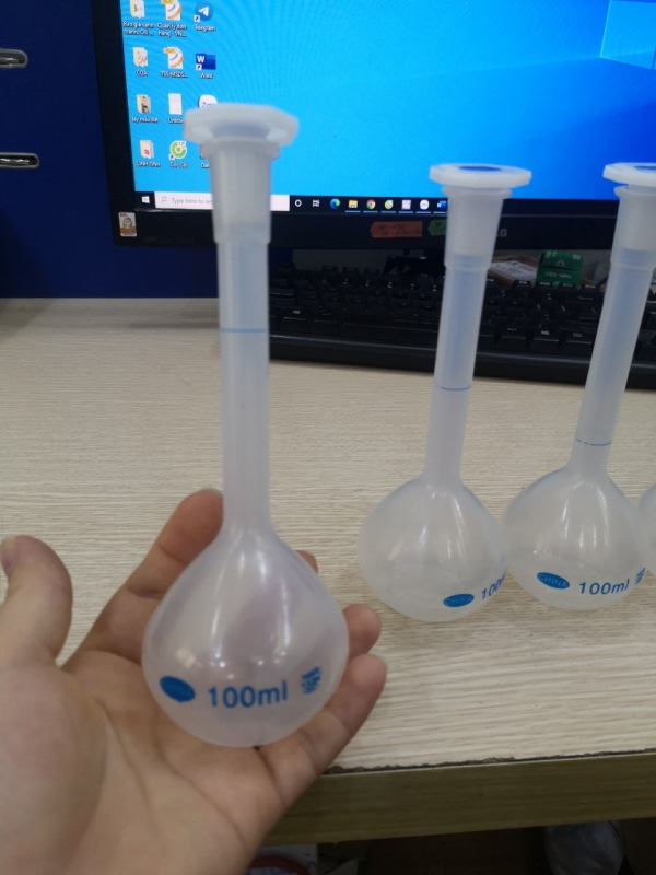Bình định mức nhựa 100mL, TQ