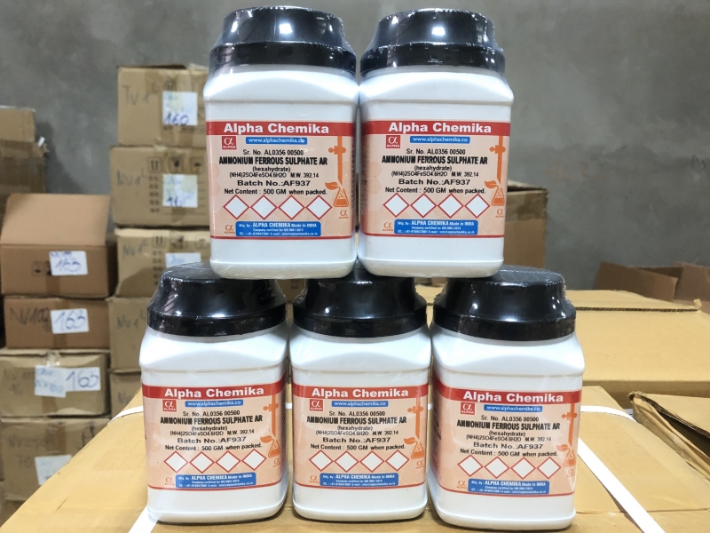 Ammonium Ferrous Sulphate AR (hexahydrate) (Muối Morh), hãng Alpha Chemika - Ấn Độ