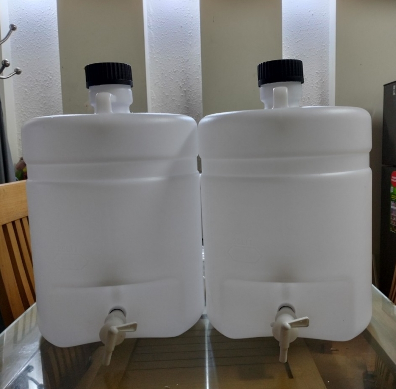 Can nhựa HDPE có vòi 25Lit, TQ