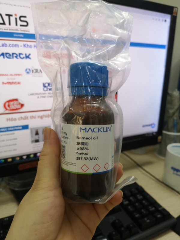 Borneol oil ≥98%, hãng Macklin - TQ