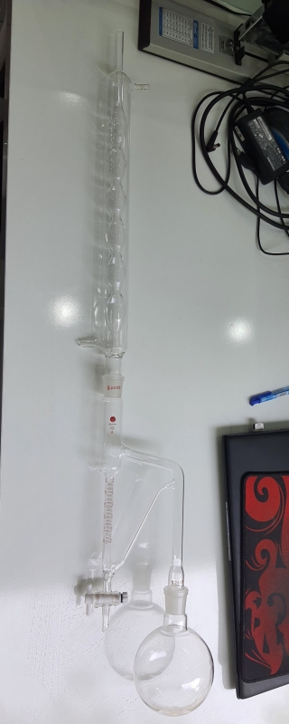 Bộ chưng cất thủy tinh tách tinh dầu 500mL, khóa nhựa - hàng TQ