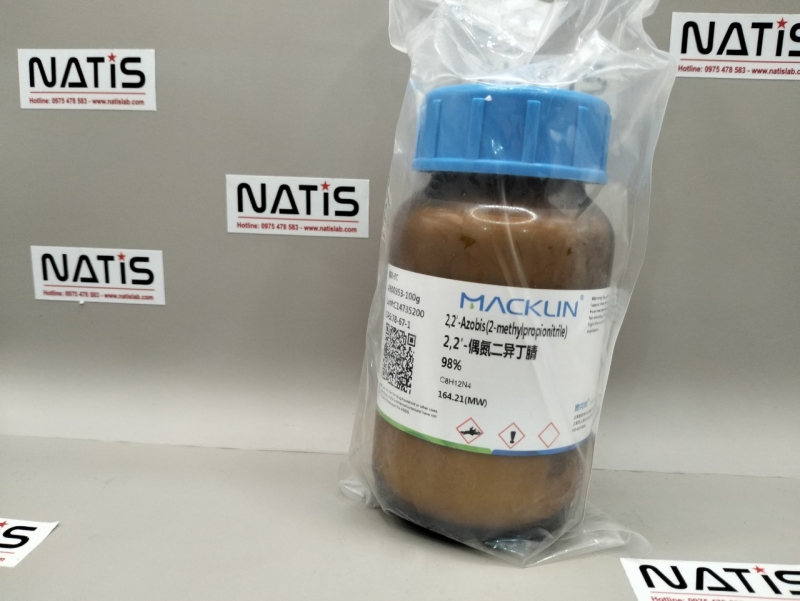 Hóa chất 2,2 -Azobis(2-methylpropionitrile) 98%, hãng Macklin - TQ