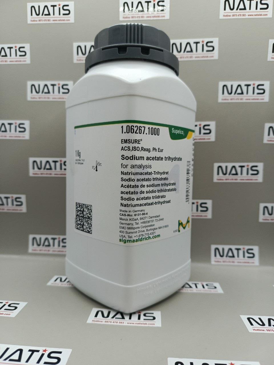 Hóa chất Sodium acetate trihydrate, lọ 1Kg, hãng Merck