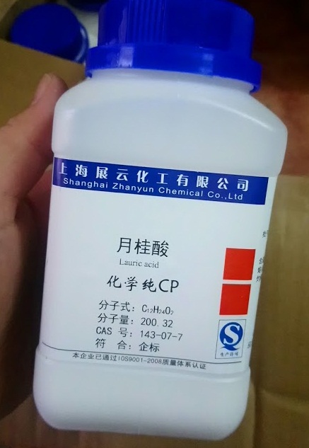 Lauric acid