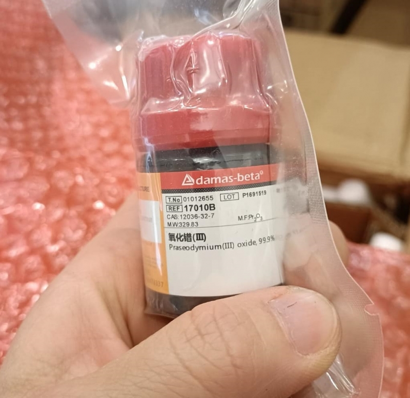 Hóa chất Praseodymium(III) oxide, hãng Adamas-beta (TQ)