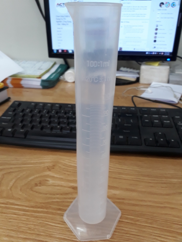 Ống đong nhựa 100mL, Trung Quốc