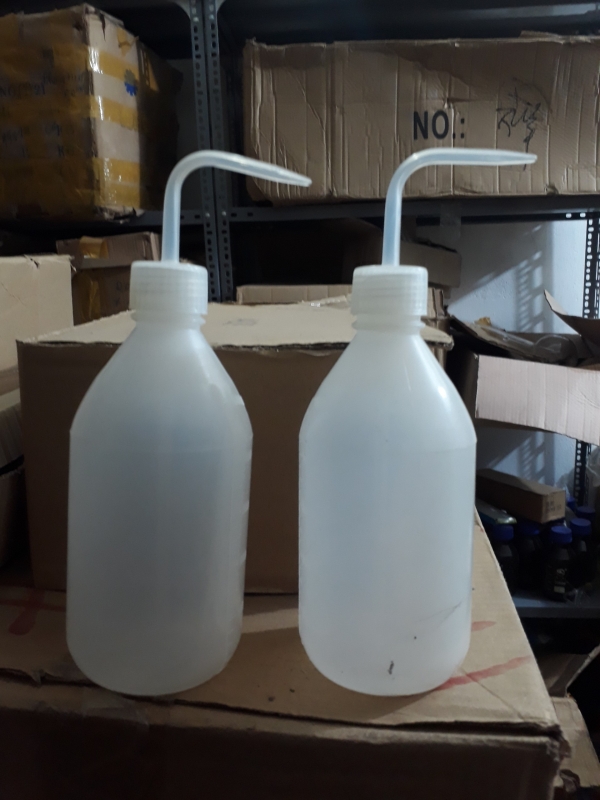 Bình tia nhựa 500mL, Trung Quốc