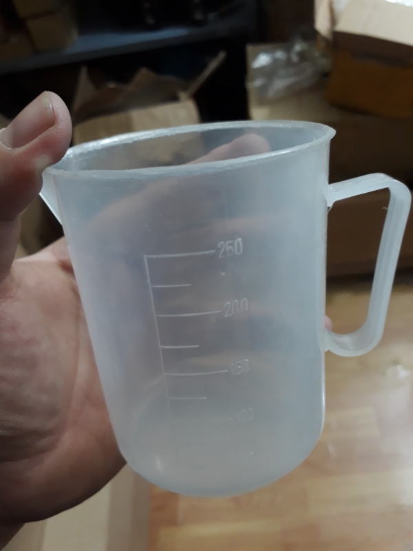 Ca nhựa 250mL, Trung Quốc