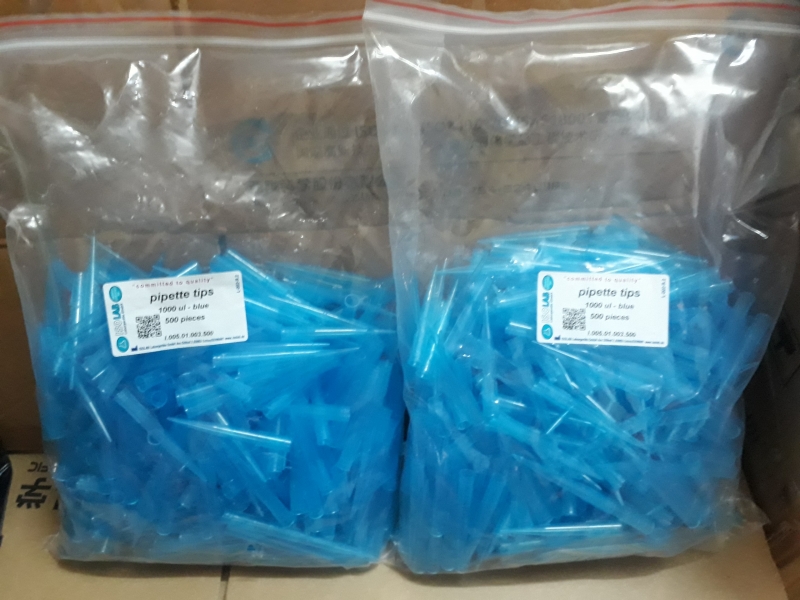 Đầu tip xanh 1000uL, 500 cái/ túi, Isolab - Đức