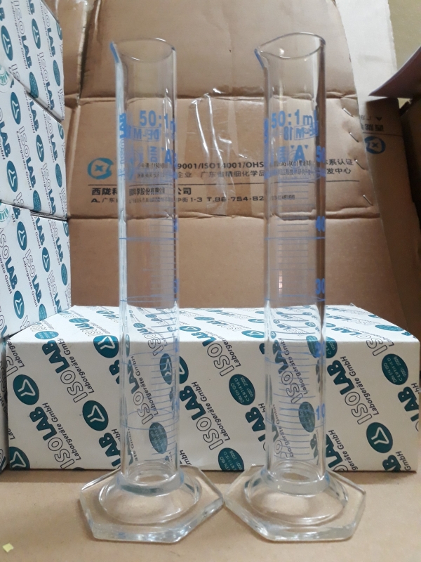 Ống đong đế lục giác 50mL, Isolab - Đức