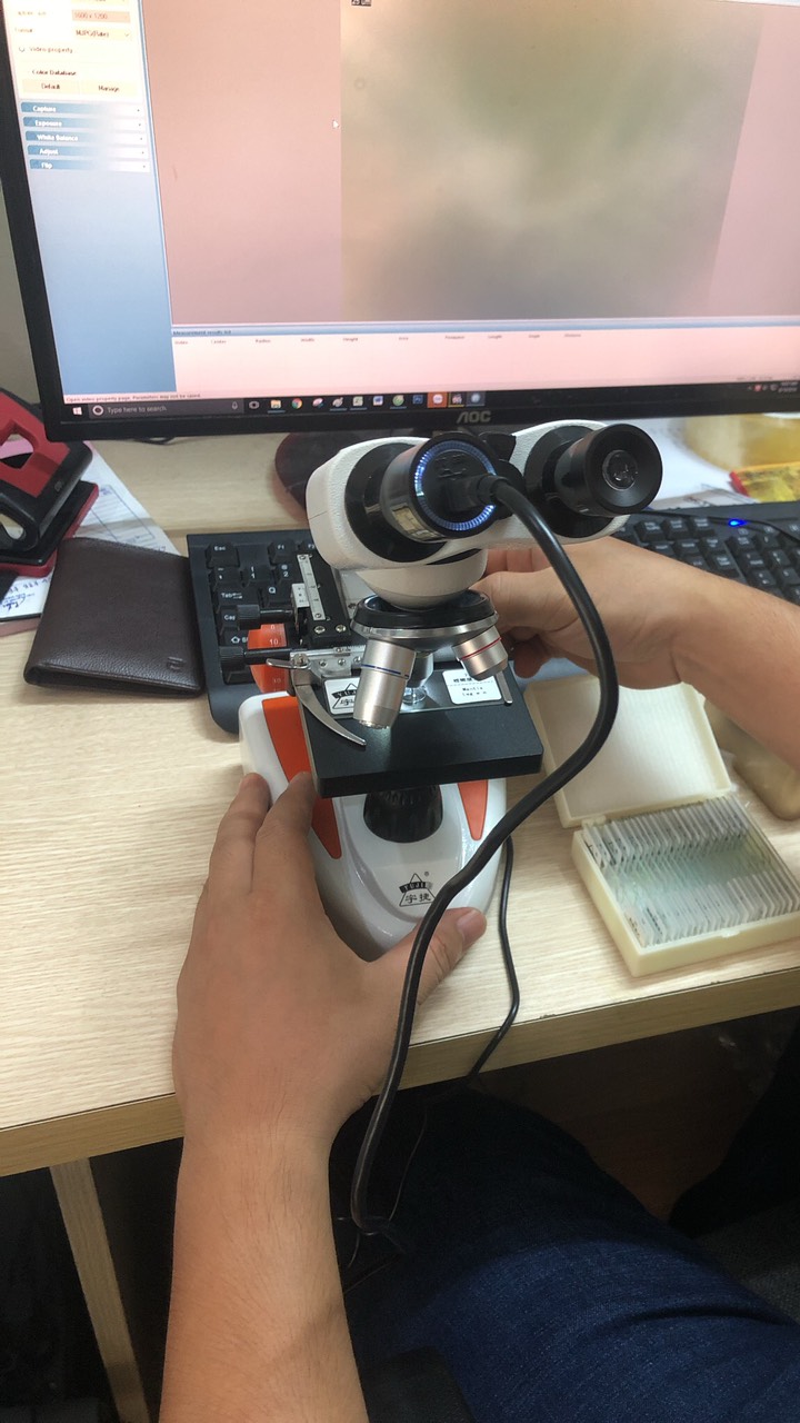 Kính hiển vi 2 mắt, 2 đèn LED, có camera