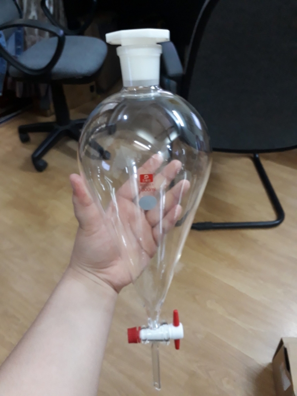 Phễu chiết thủy tinh khóa nhựa 1Lit, Trung Quốc