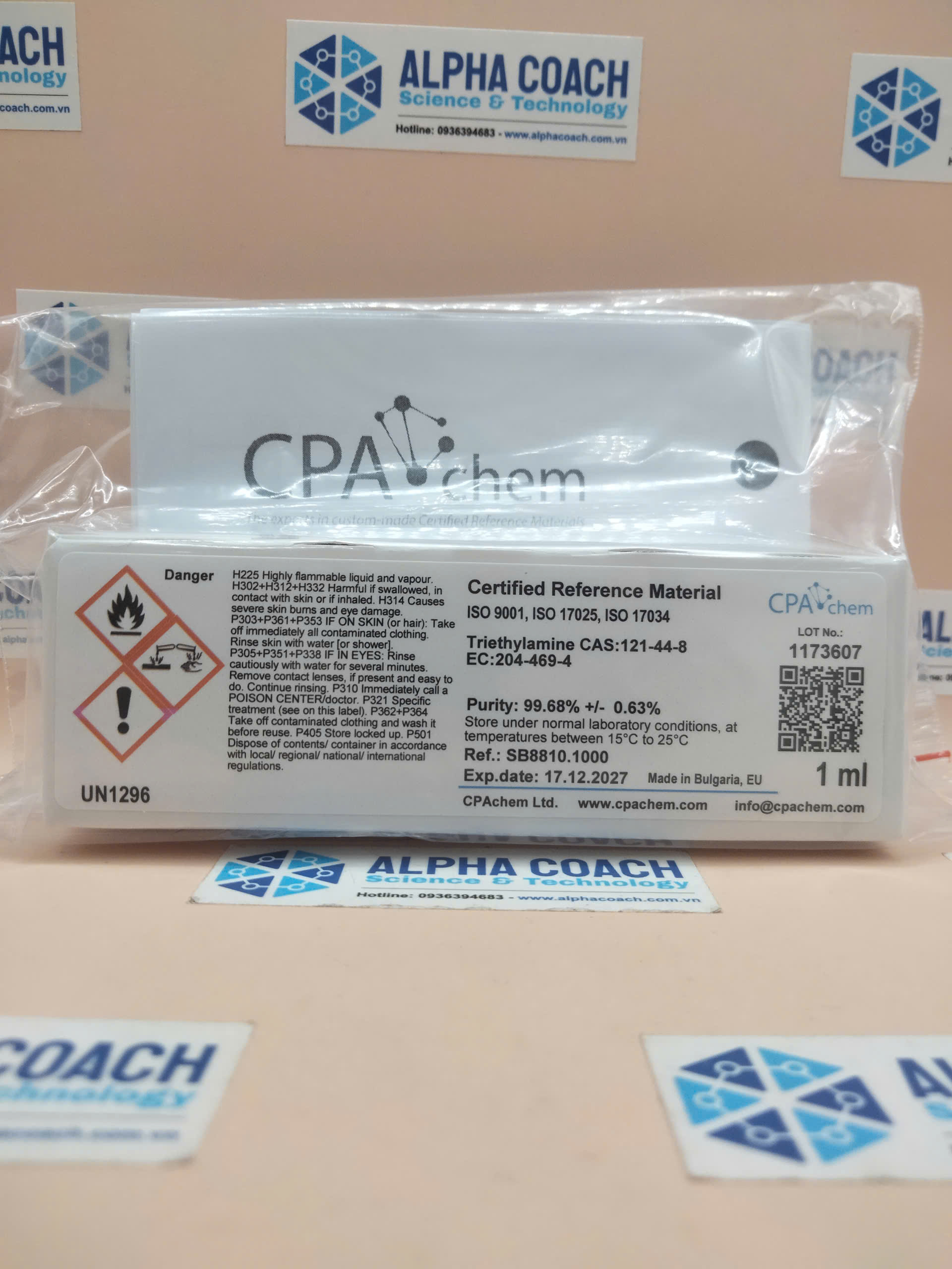 Dung dịch chuẩn Triethylamine, mã SB8810.1000, lọ 1 ml, hãng CPAchem, Bungari