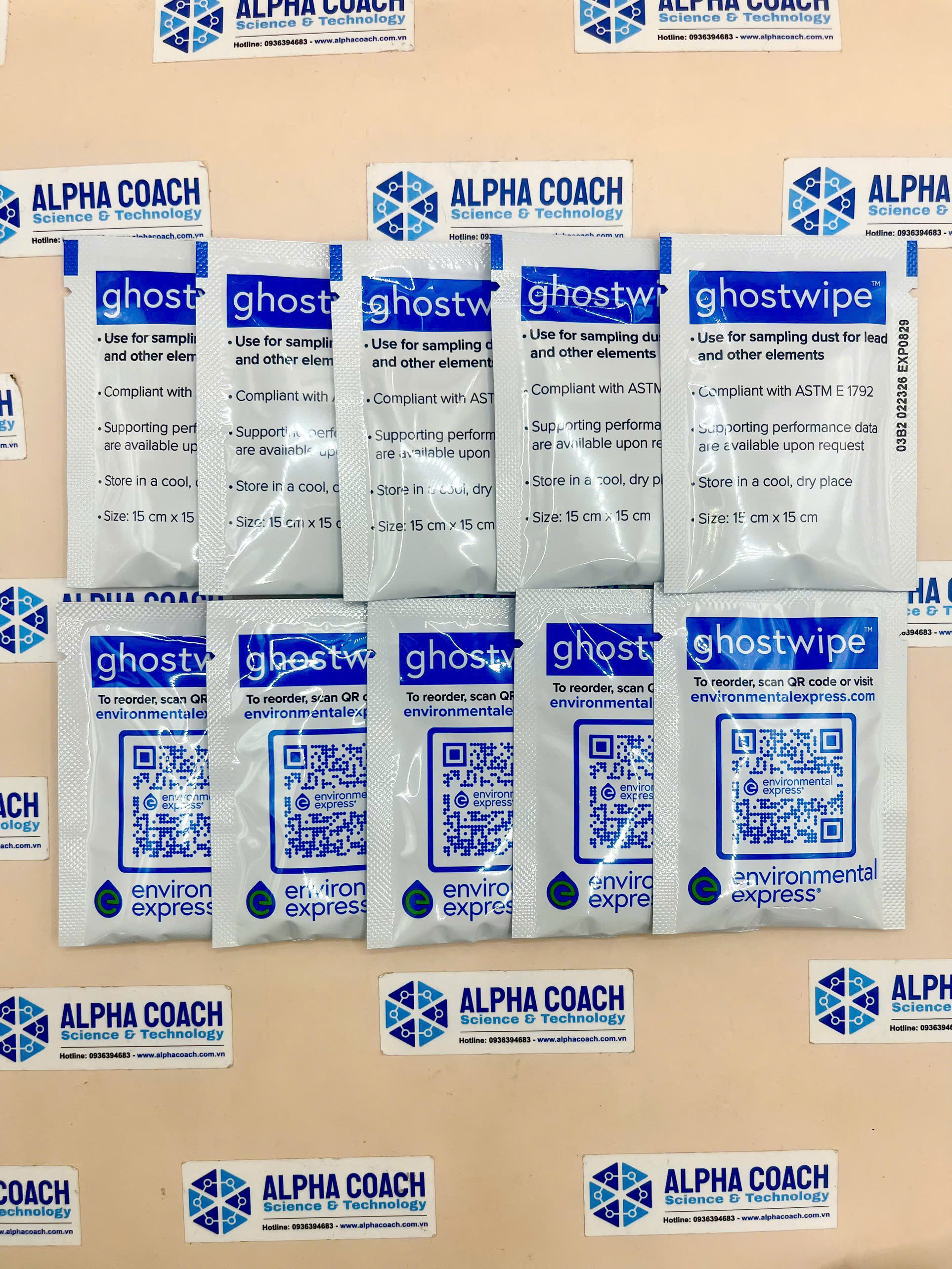 Tấm lấy mẫu bề mặt GhostWipe Moist Wipe 15x15cm, 200 cái/hộp, mã SC4200, bằng sợi thuỷ tinh, hãng Environmental Express, Mỹ