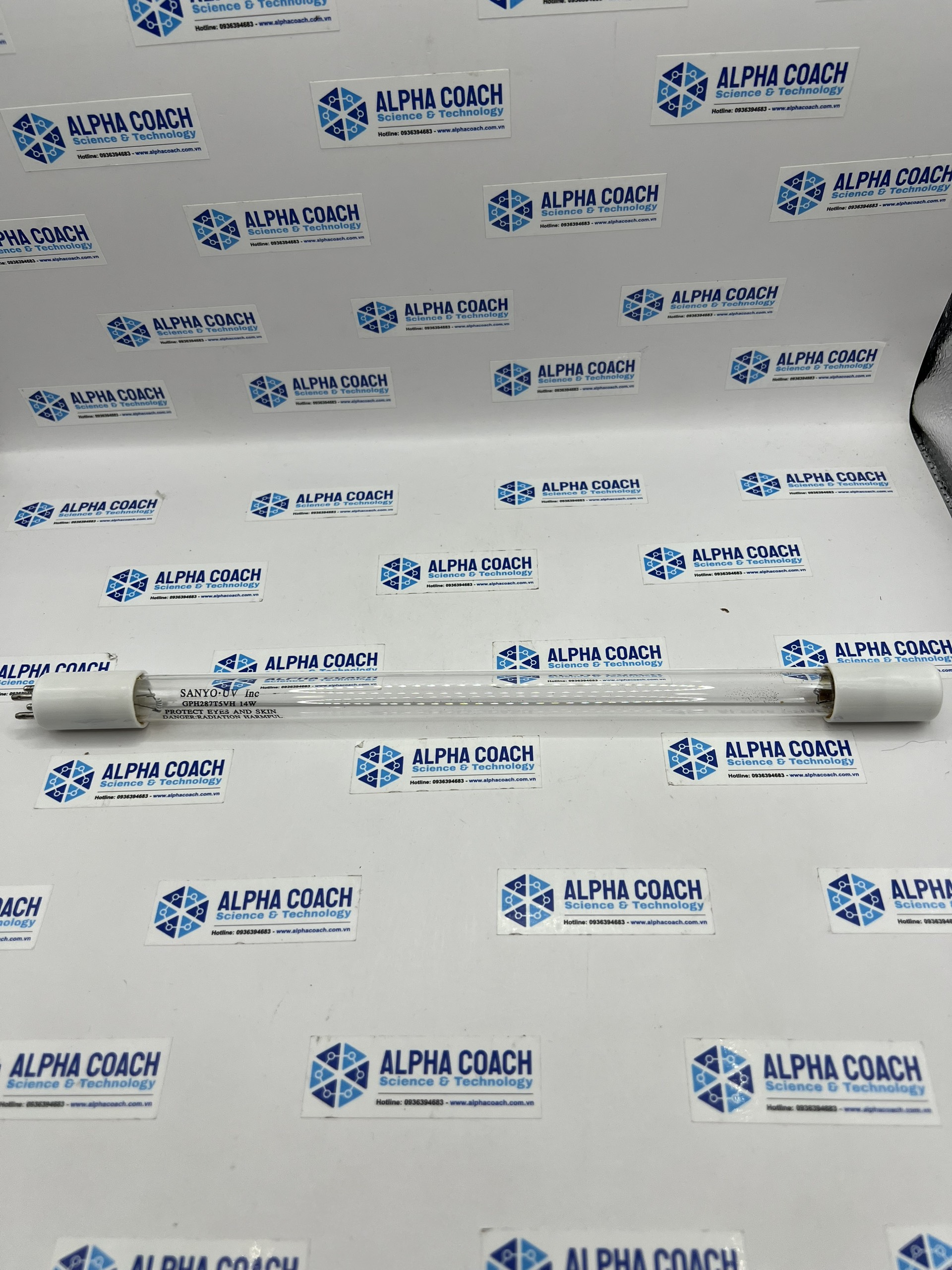 Đèn UV lamp for replacement after 2,000 hours, P/N: 5001012811, hãng Young In Chromass, Hàn Quốc