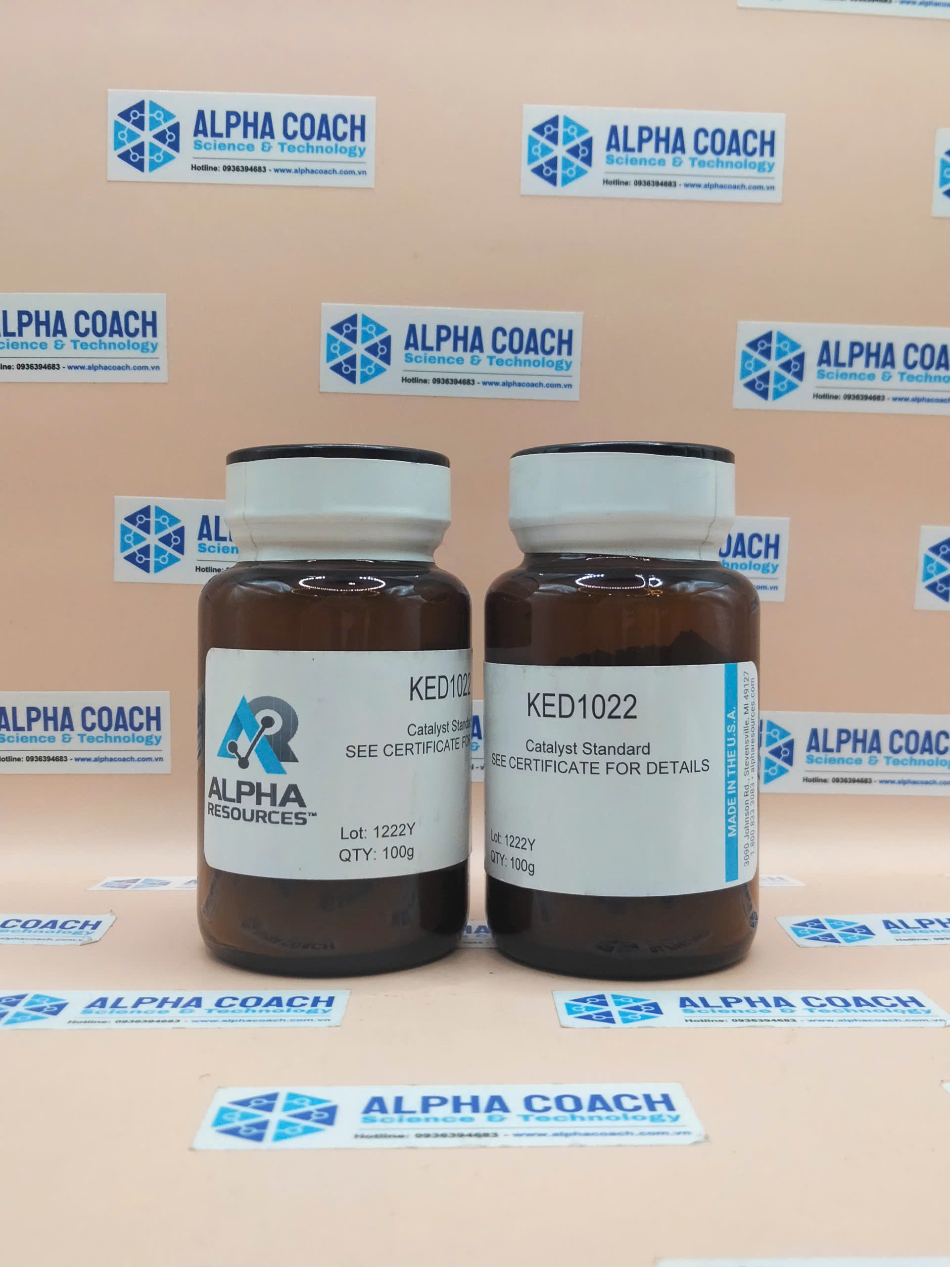 Vật liệu chuẩn CRM – Hàm lượng Carbon và Lưu huỳnh trong chất xúc tác tổng hợp (C = 23,7%, S = 12,1%), hãng Alpha Resources, Mỹ