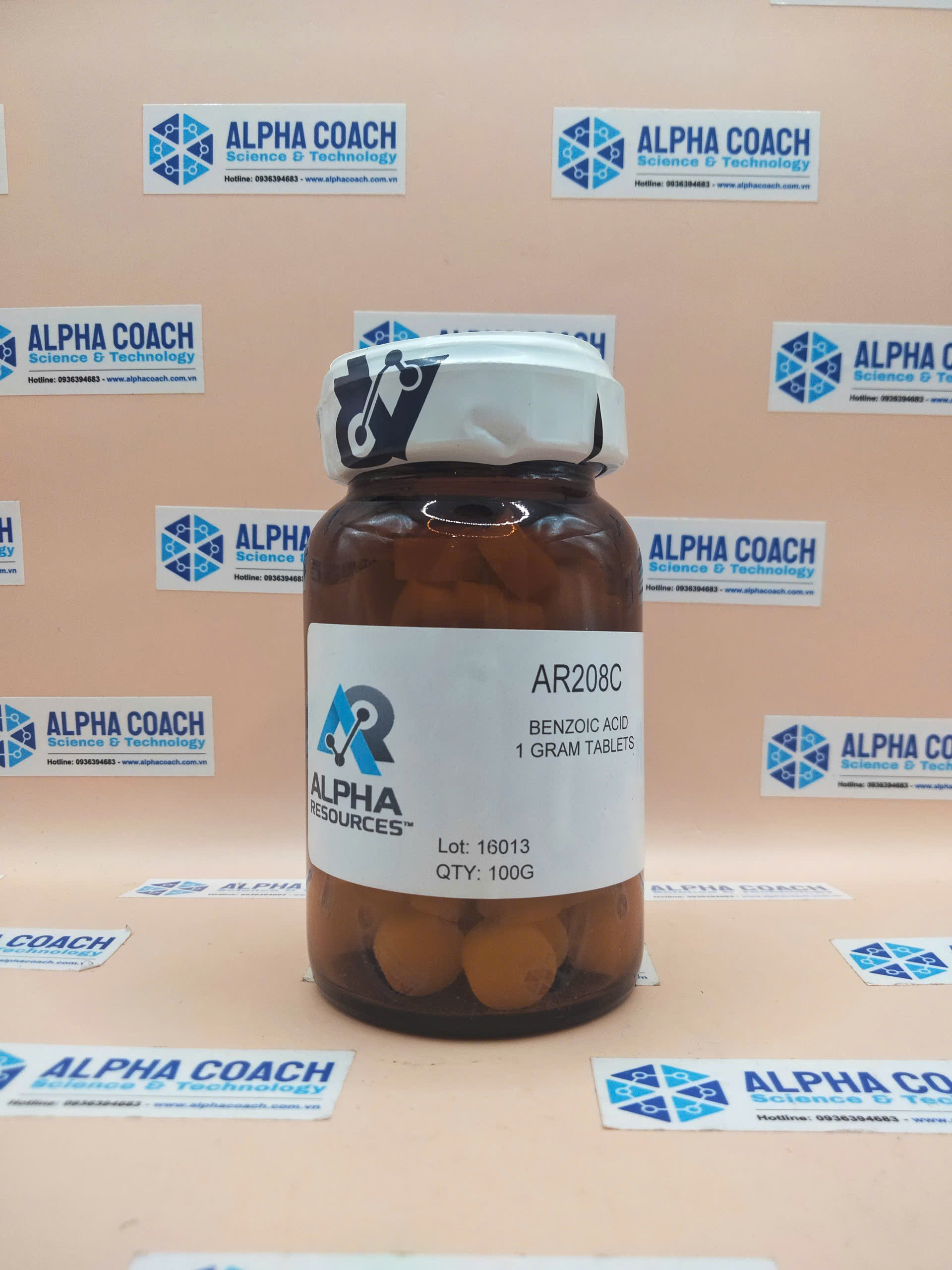 Viên chuẩn nhiệt lượng Benzoic Acid (1g Tablet), 100 viên/lọ, hãng Alpha Resources, Mỹ